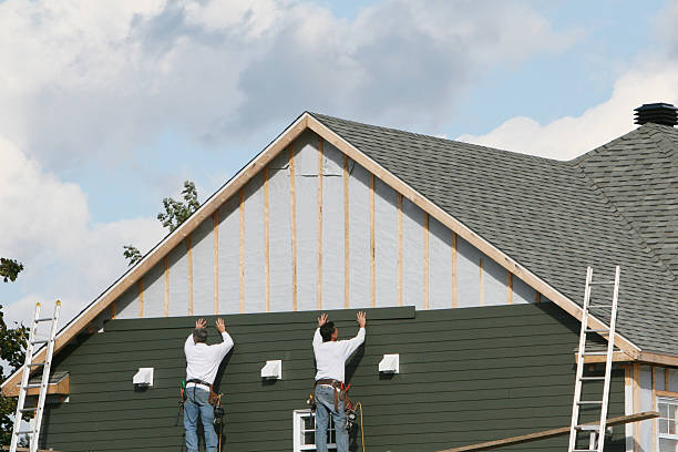 Professional Siding Repair technician working in Hope Mills, NC